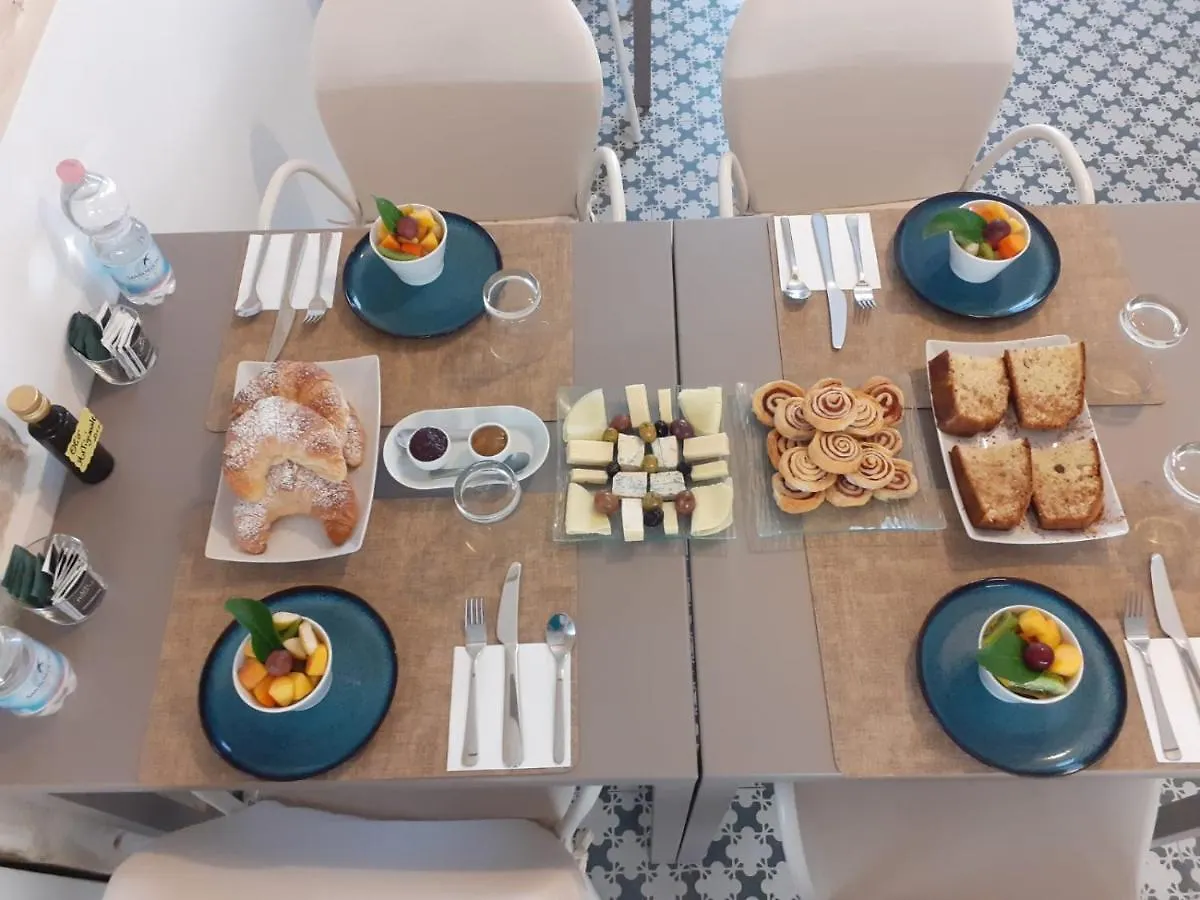 B&B Bianco E Blu 2*, Marina di Ragusa Italy